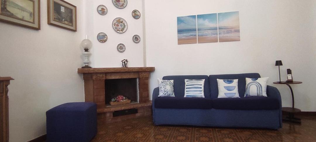 Photo of Livingroom in Forio