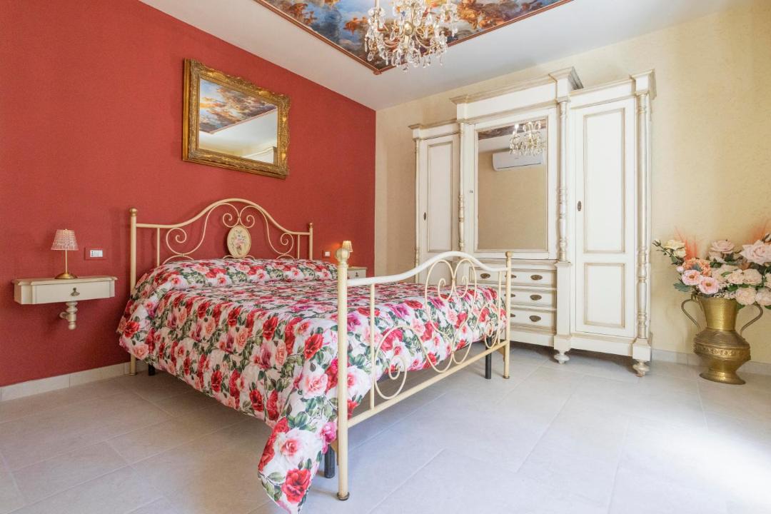 Photo of Others in Capodimonte