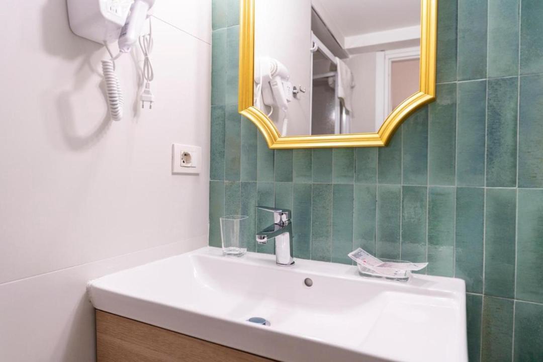 Photo of Bathroom in Mergellina