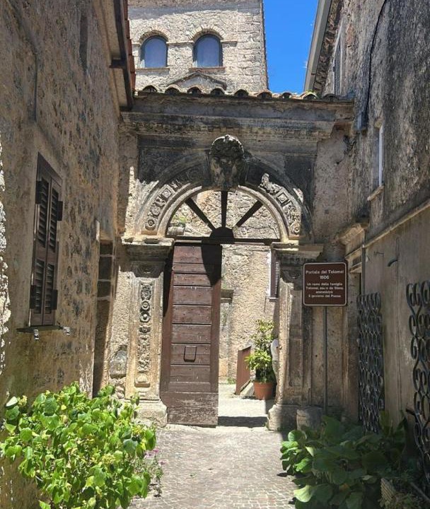 Photo of Buildings in Collepardo