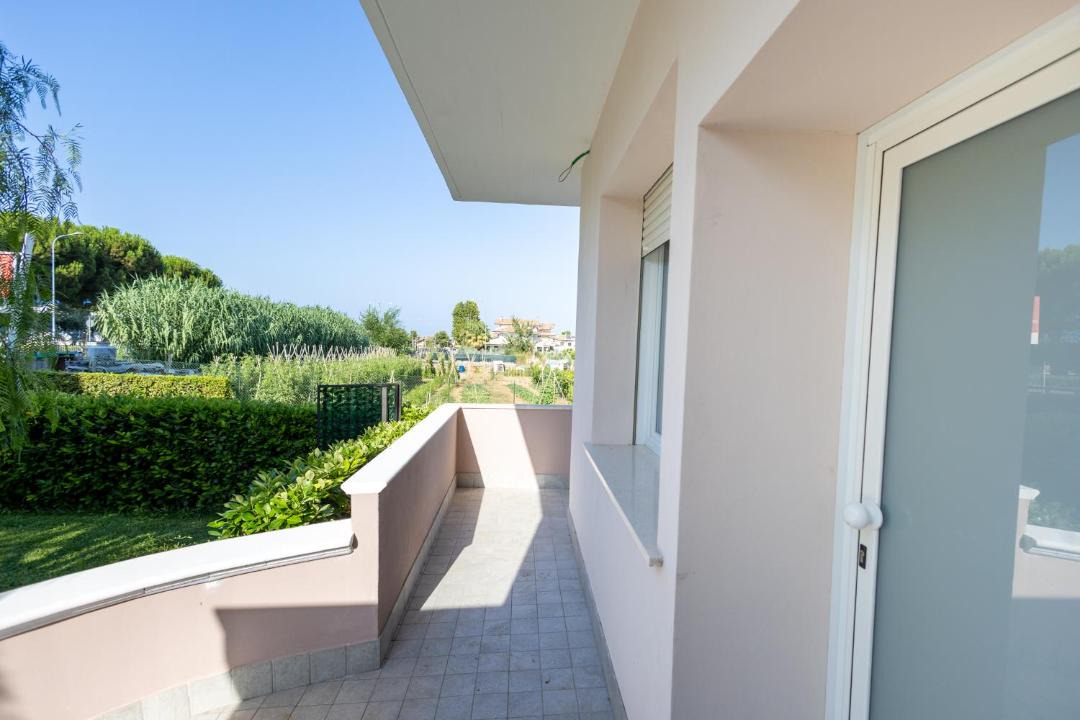 Photo of Patio Balcony in San Martino Bassa