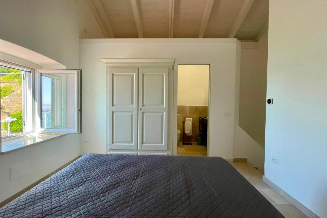 Photo of Bedroom in Roseto Capo Spulico