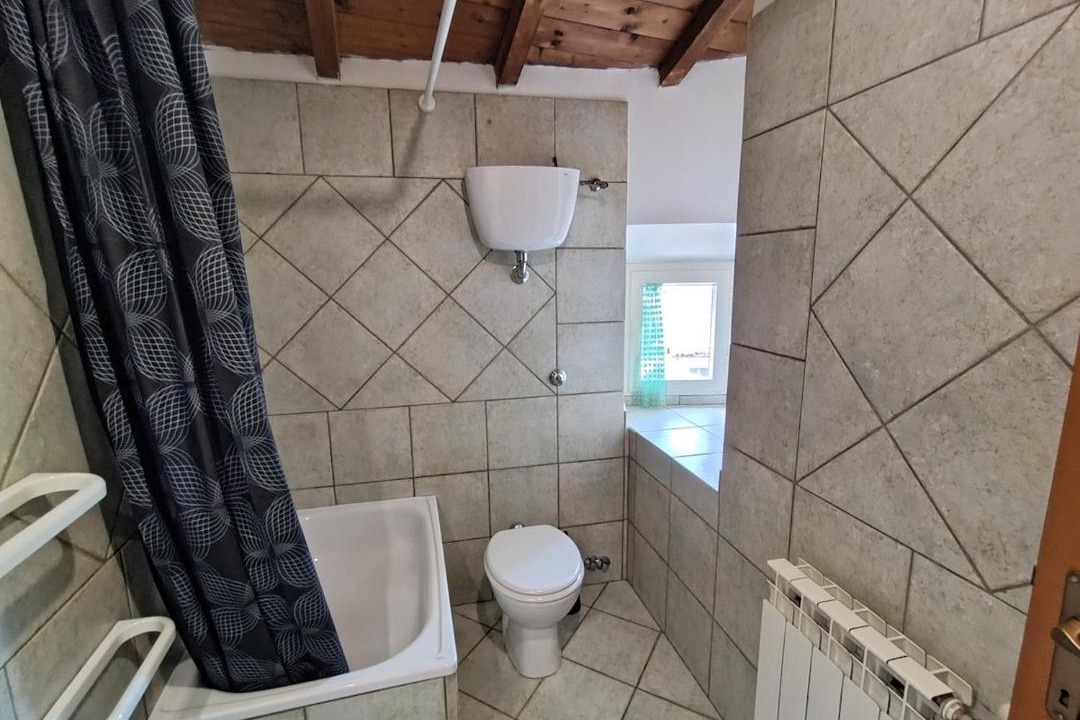Photo of Bathroom in Alatri