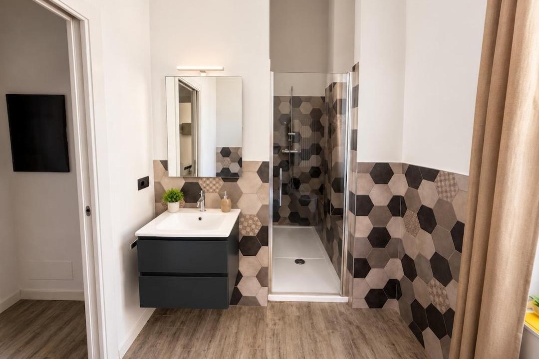Photo of Bathroom in Roman Quarter