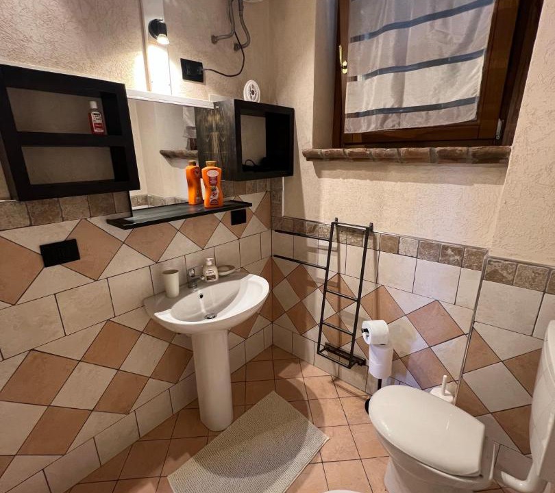 Photo of Bathroom in Villaromagnano