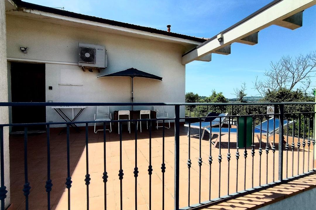 Photo of Patio Balcony in Villa Romana
