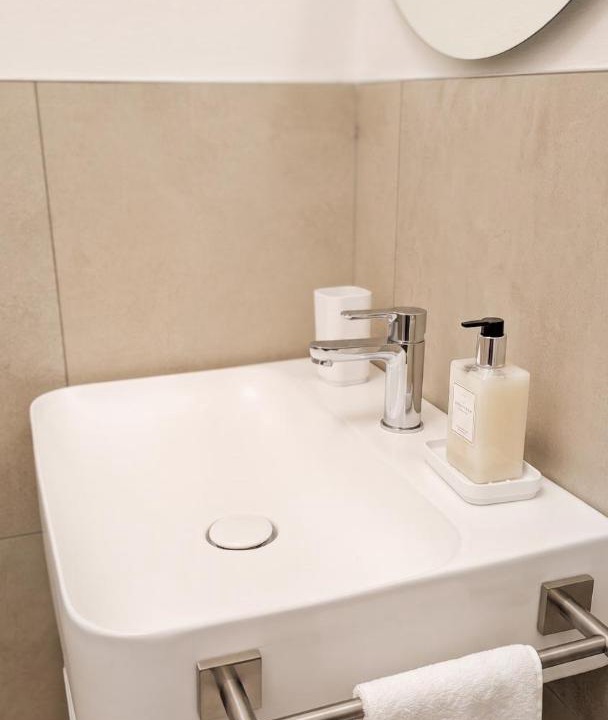Photo of Bathroom in Magenta