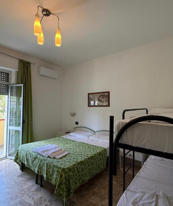Photo of Bedroom in Silvi