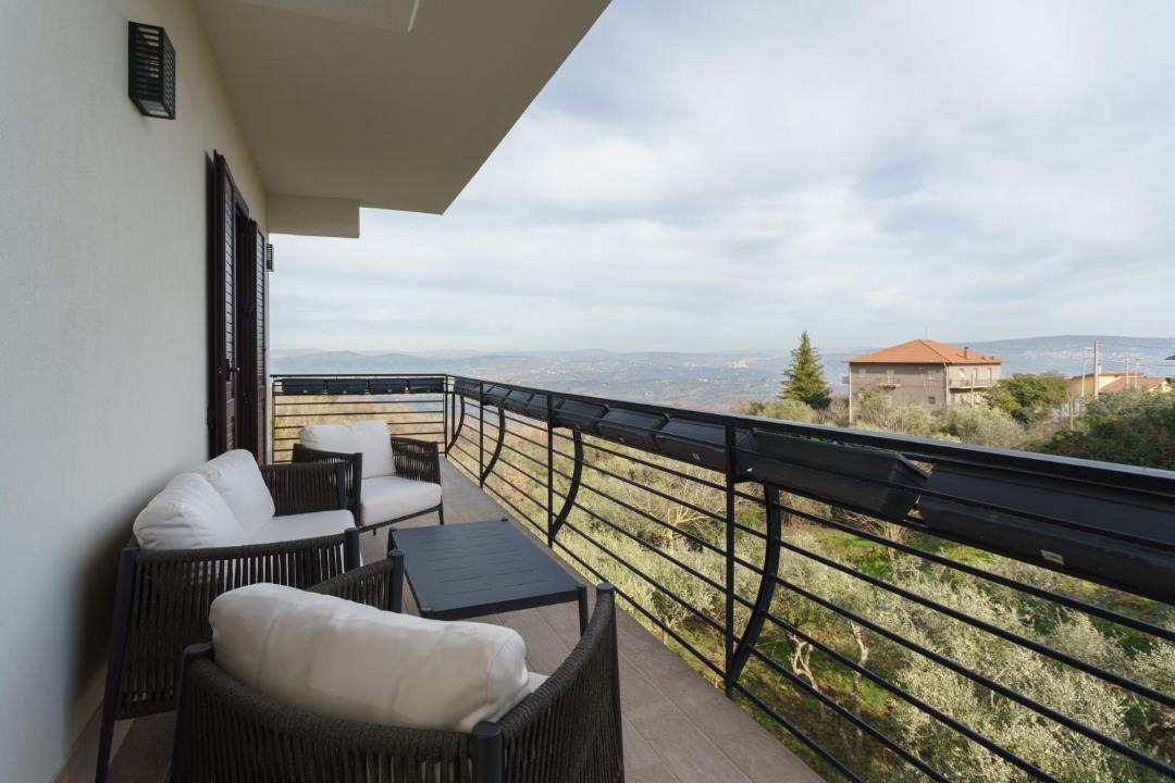 Photo of Patio Balcony in Montemiletto