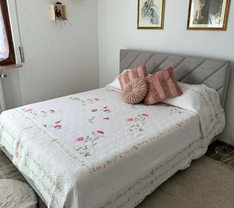 Photo of Bedroom in Castana