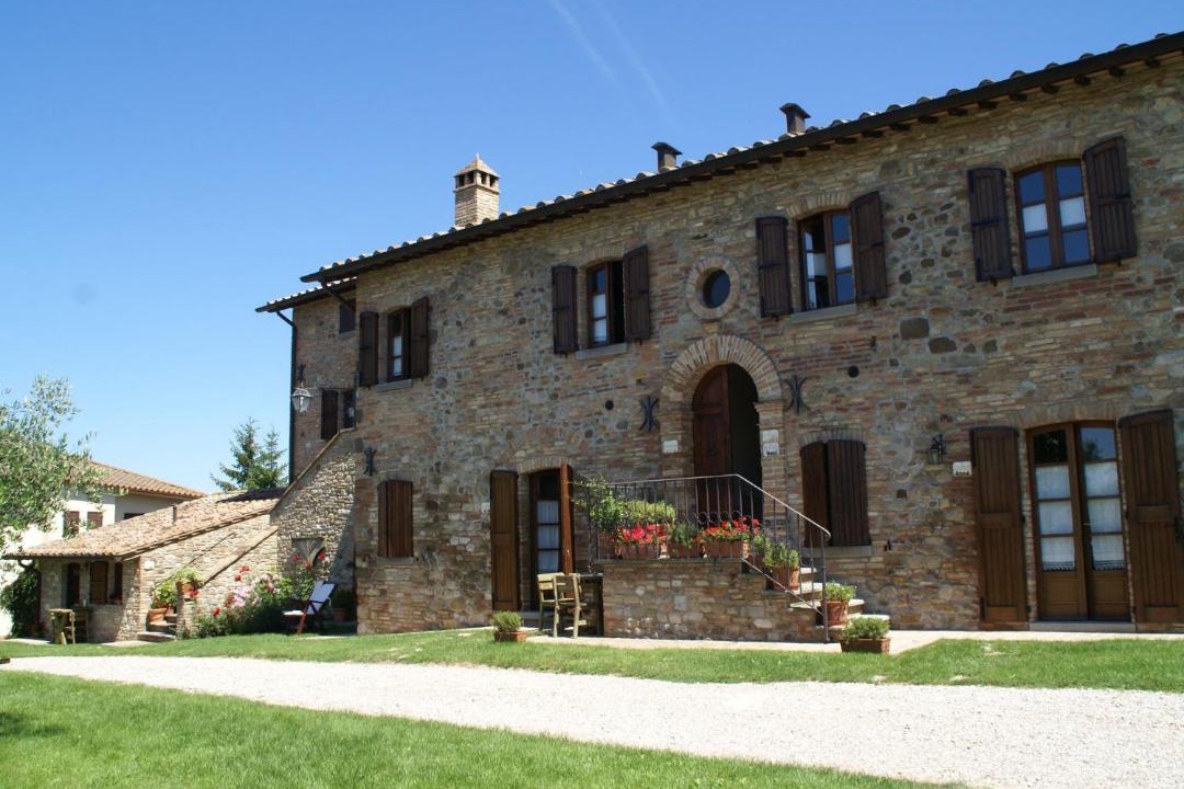 Photo of Others in Montone