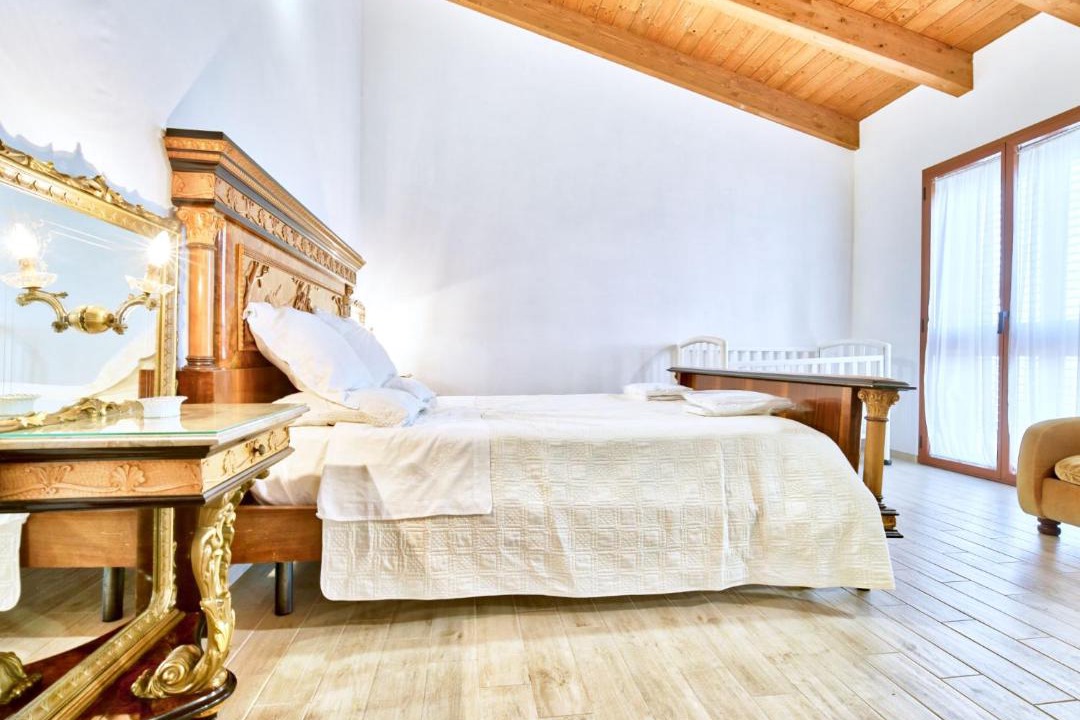 Photo of Bedroom in Tollo