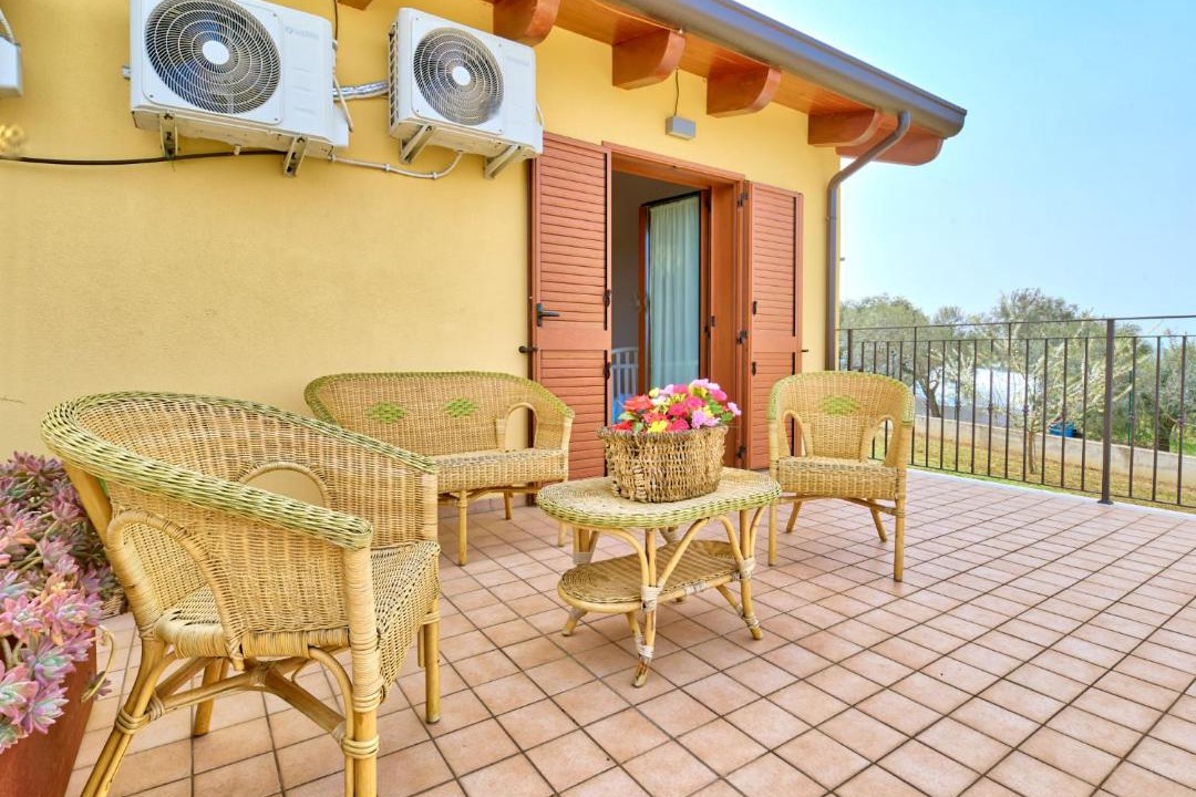 Photo of Patio Balcony in Tollo