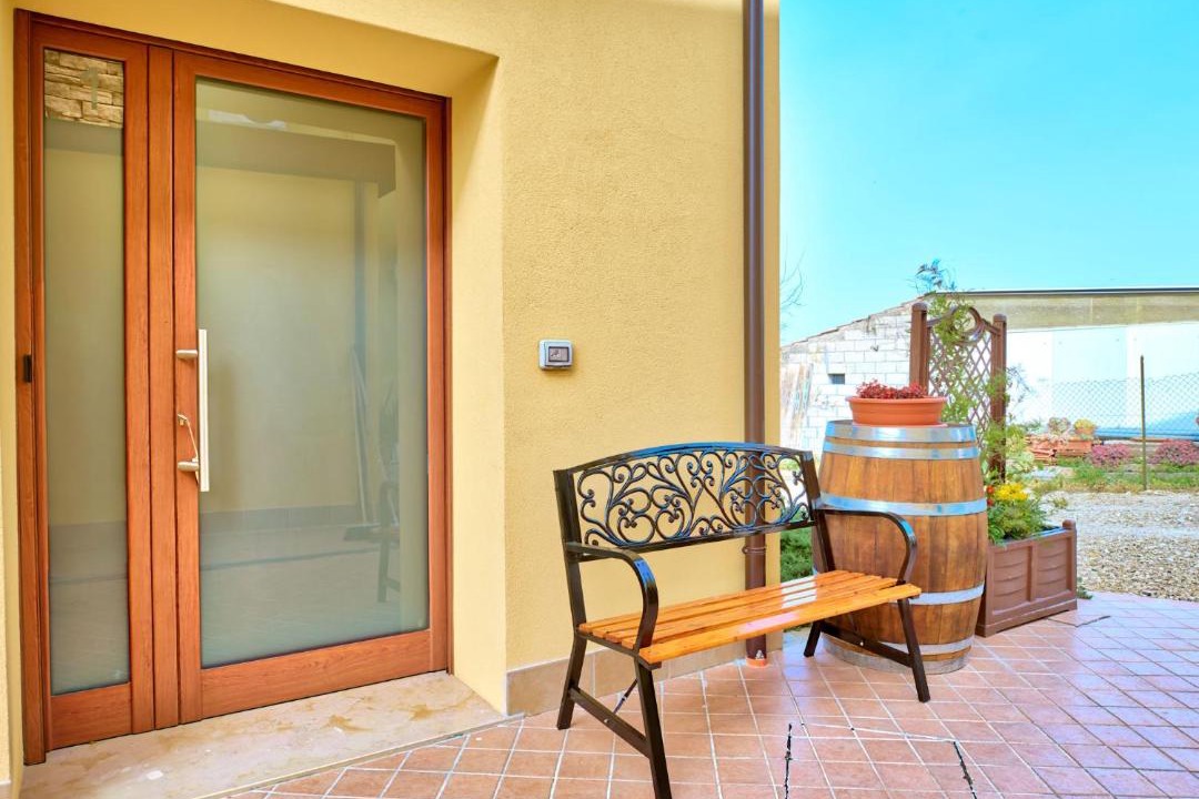 Photo of Patio Balcony in Tollo