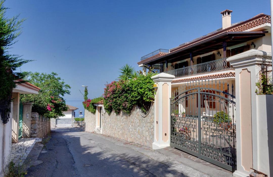 Photo of Others in Scalea