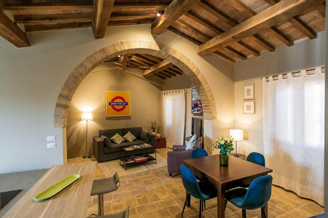 Photo of Others in Montone