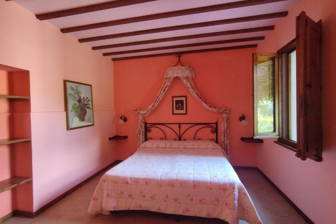 Photo of Bedroom in Montegabbione
