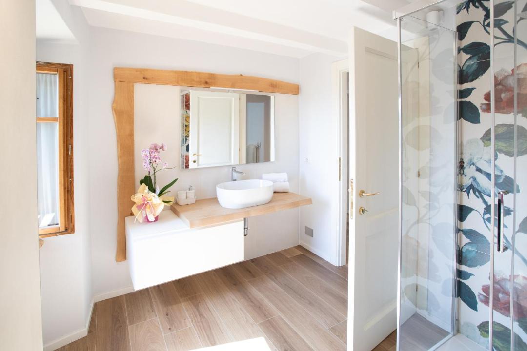 Photo of Bathroom in Raggiolo
