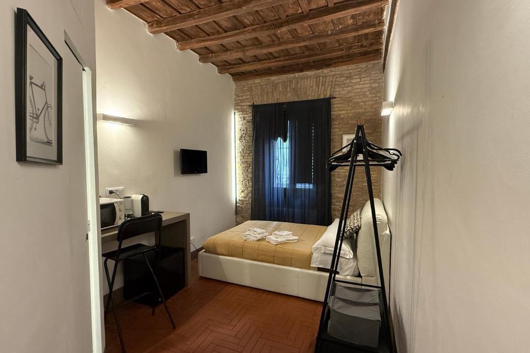 Photo of Bedroom in Rome City Centre