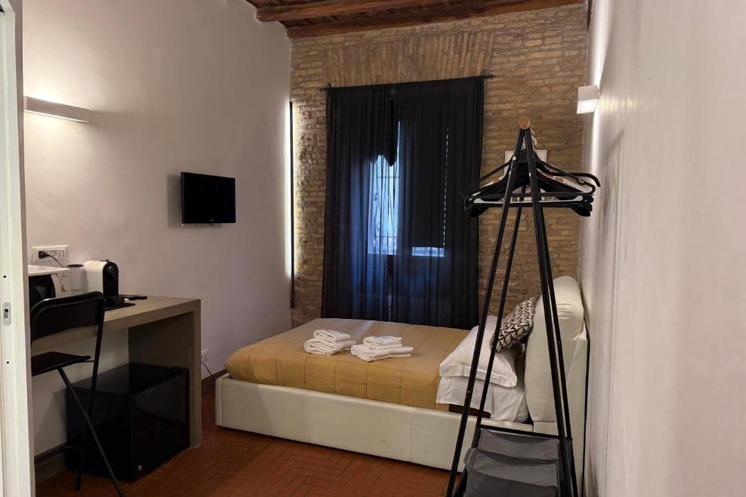 Photo of Bedroom in Rome City Centre