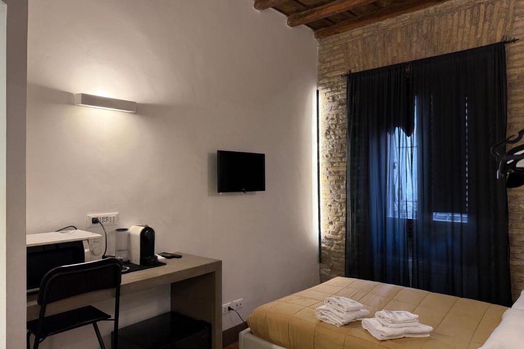 Photo of Bedroom in Rome City Centre
