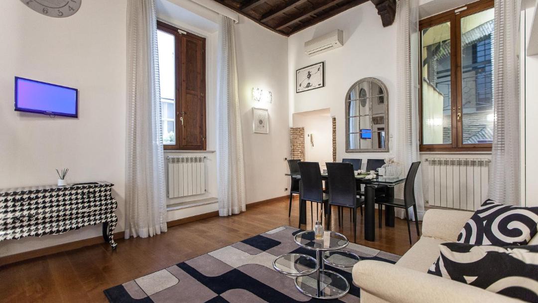 Photo of Livingroom in Rione VI Parione
