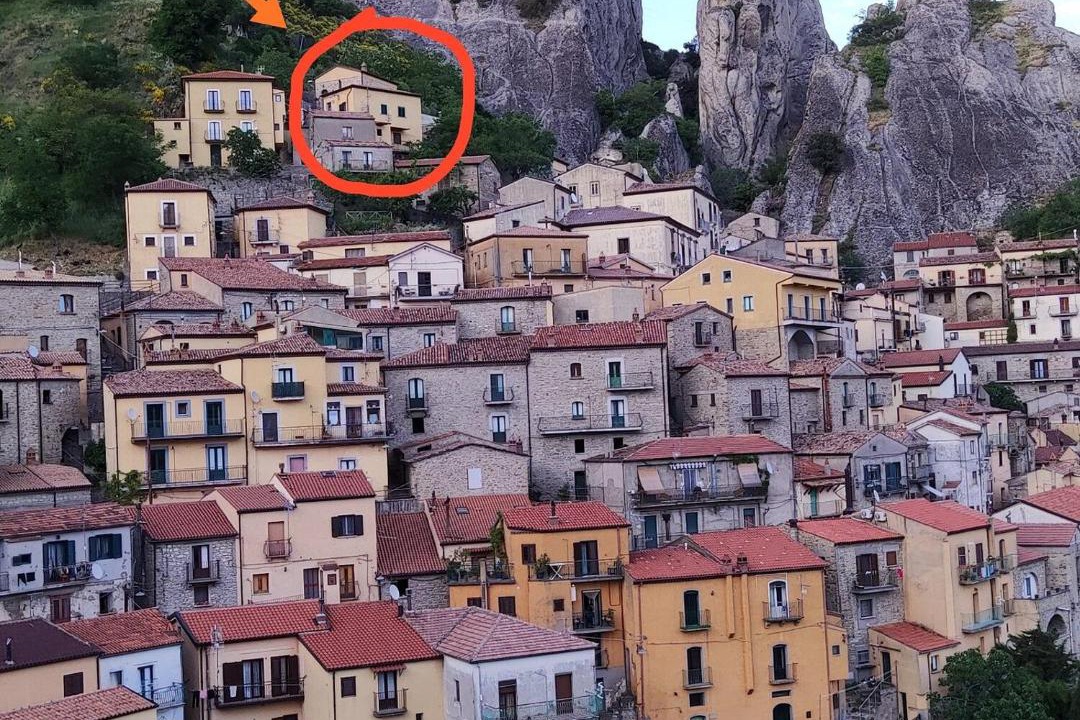 Photo of Buildings in Castelmezzano