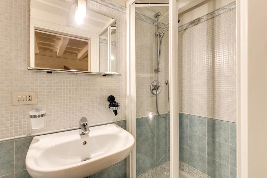 Photo of Bathroom in Rione VI Parione