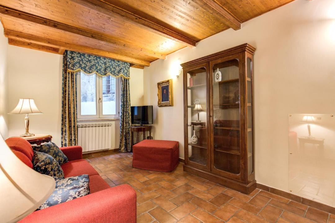 Photo of Livingroom in Rione VI Parione