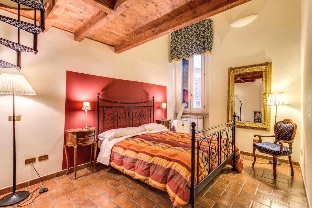 Photo of Bedroom in Rione VI Parione