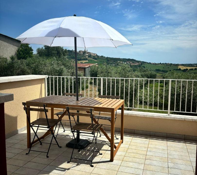 Photo of Patio Balcony in Montecosaro
