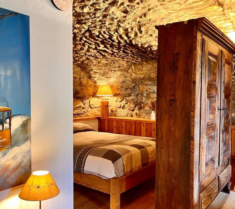 Photo of Bedroom in La Salle