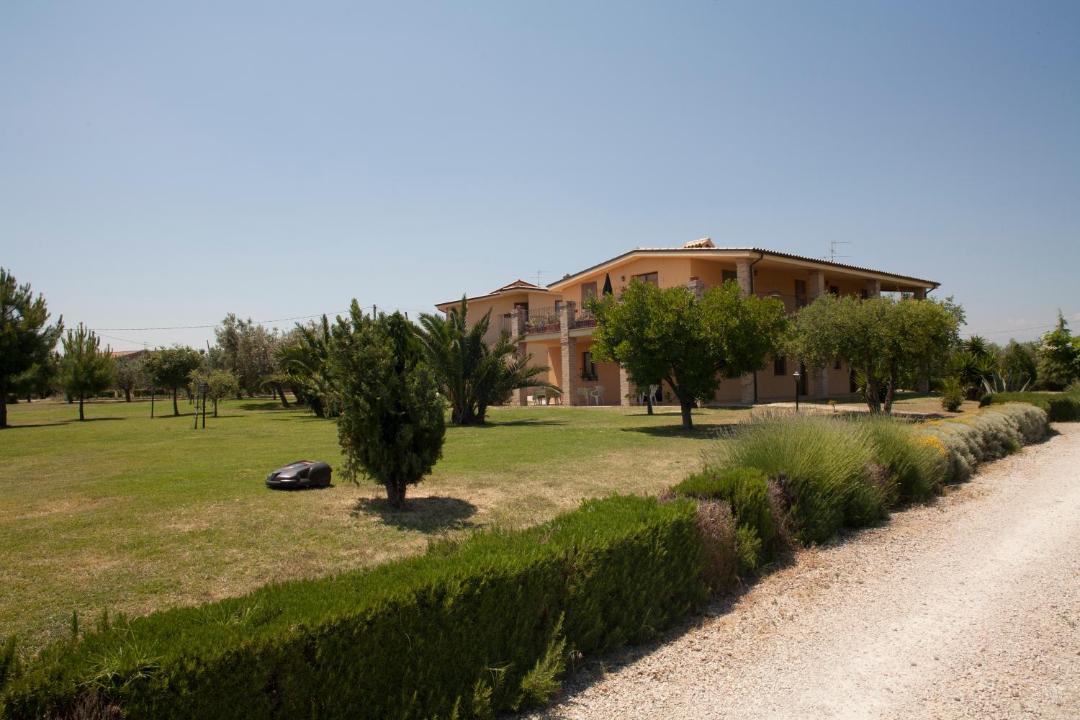 Photo of Others in Vasto