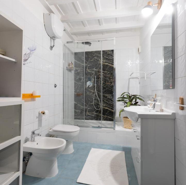 Photo of Bathroom in Rome City Centre