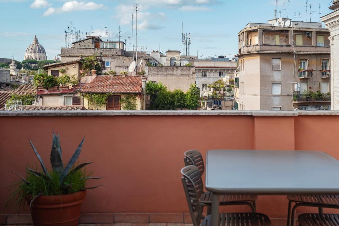 Photo of Patio Balcony in Rione VI Parione