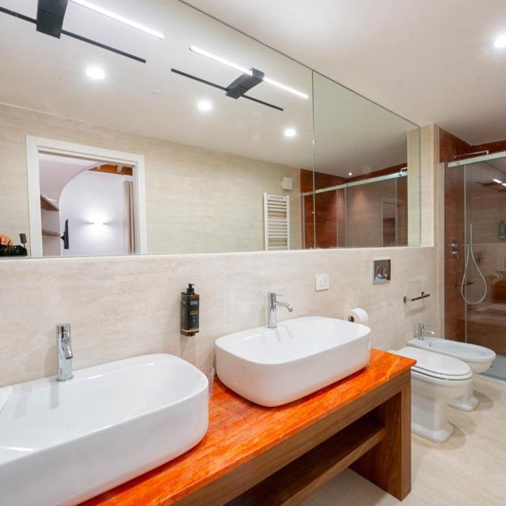 Photo of Bathroom in Rome City Centre