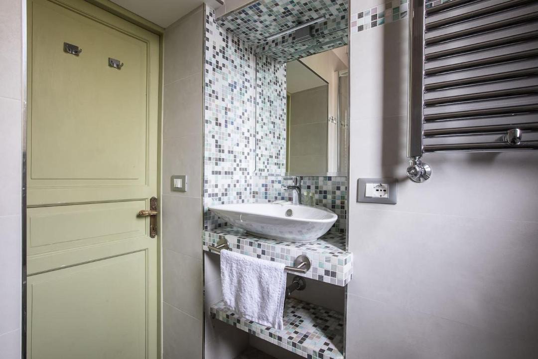 Photo of Bathroom in Rione III Colonna