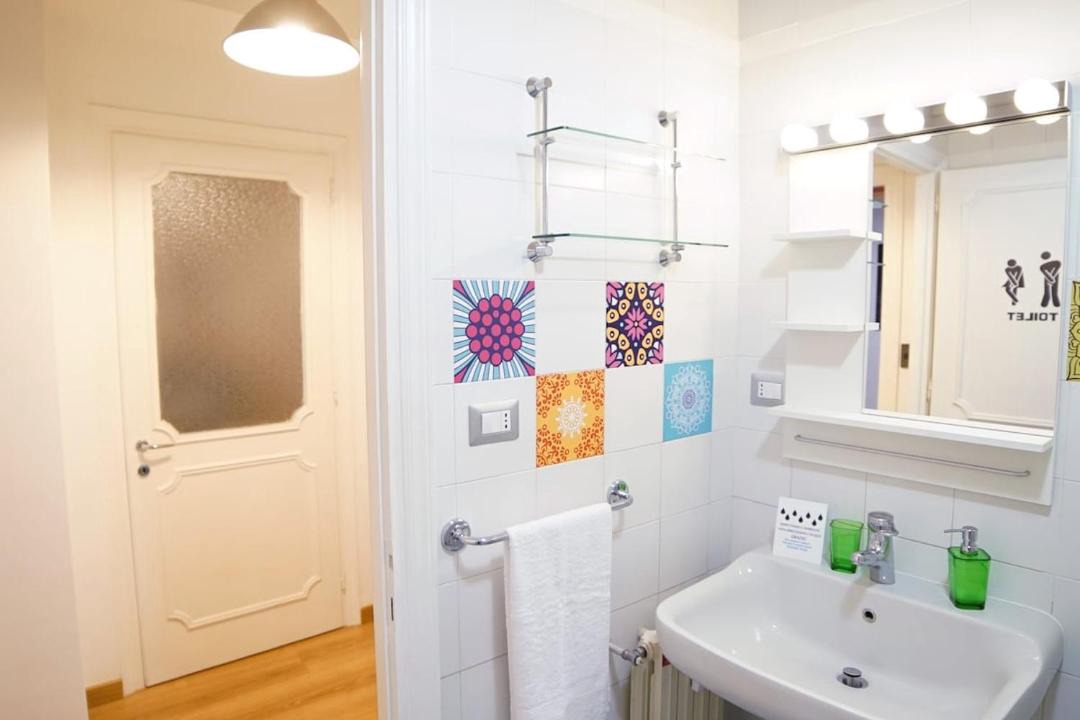 Photo of Bathroom in Navona