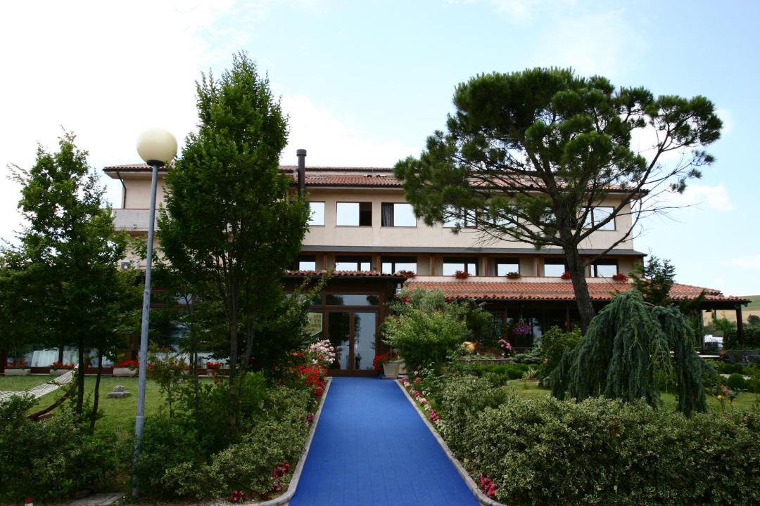 Photo of Others in Cingoli