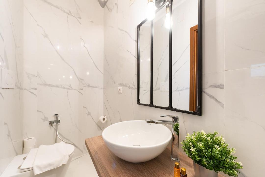 Photo of Bathroom in Rome City Centre