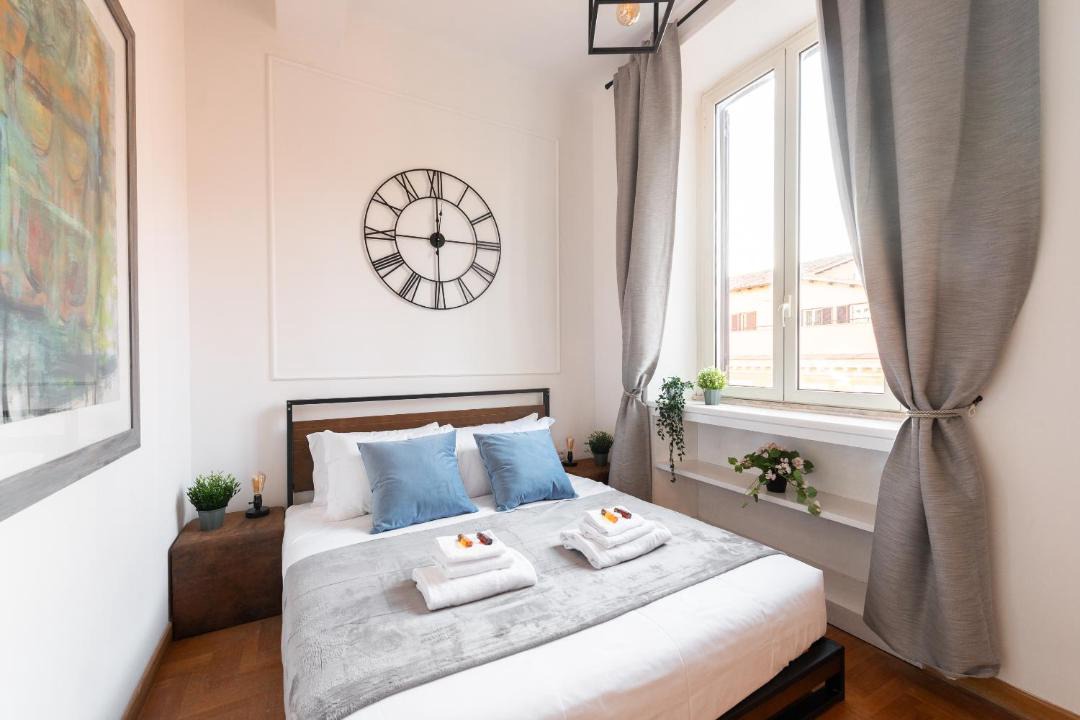 Photo of Bedroom in Rome City Centre