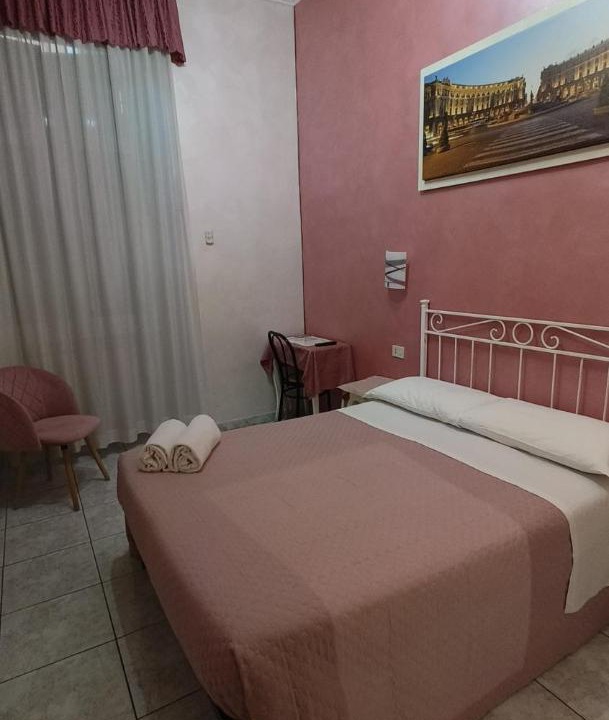 Photo of Bedroom in Rome City Centre
