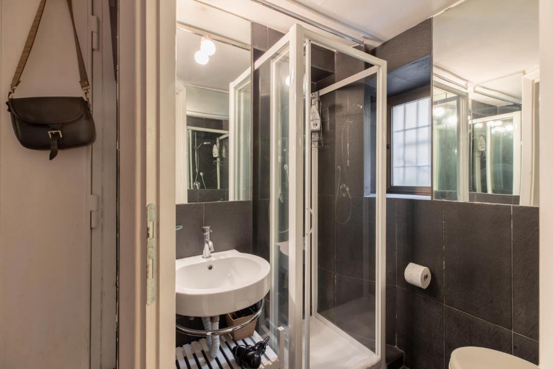 Photo of Bathroom in Monti