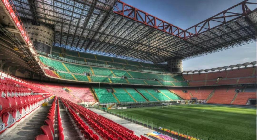 Photo of Others in San Siro