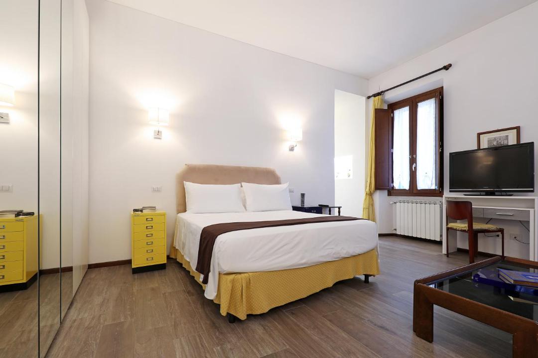 Photo of Bedroom in Rione VI Parione