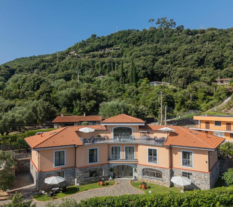 Photo of Others in Scario