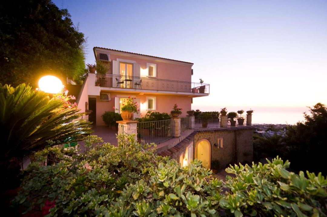 Photo of Others in Forio