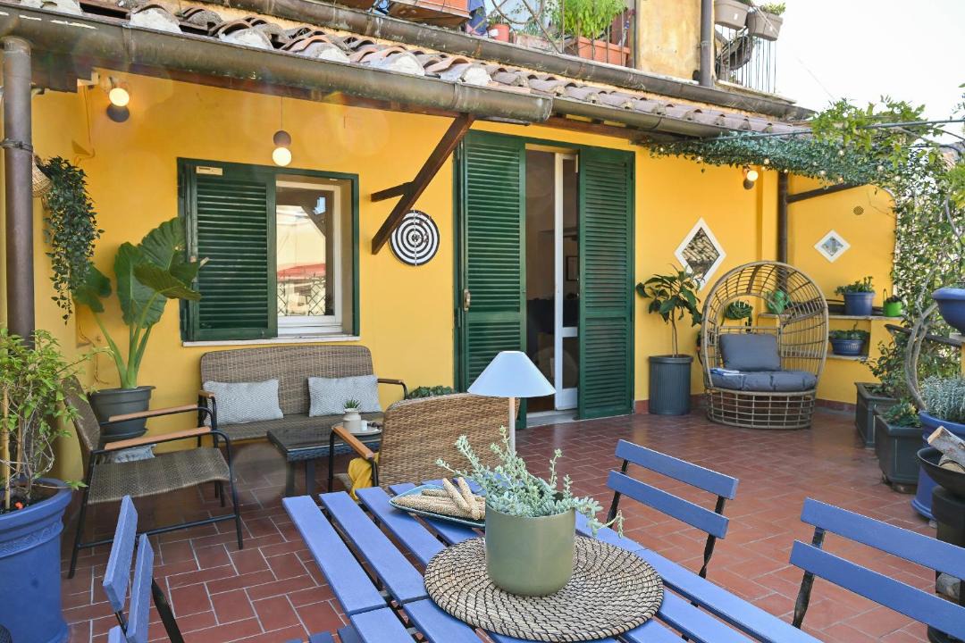 Photo of Patio Balcony in Rione VI Parione