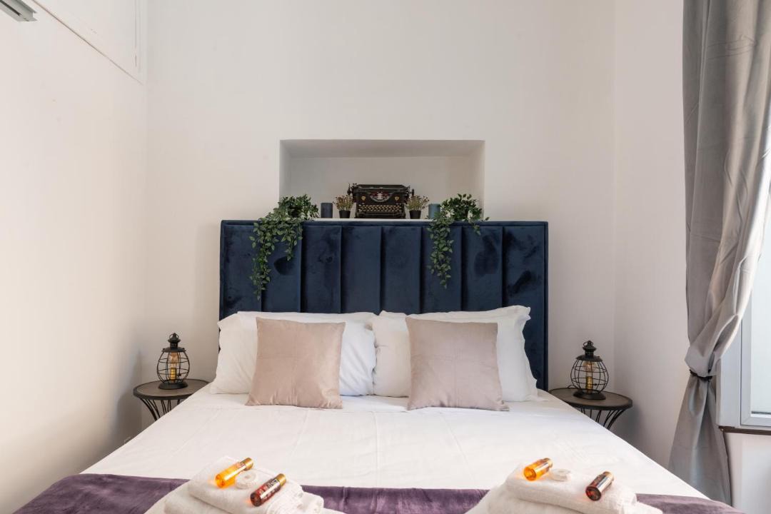Photo of Bedroom in Rione VI Parione