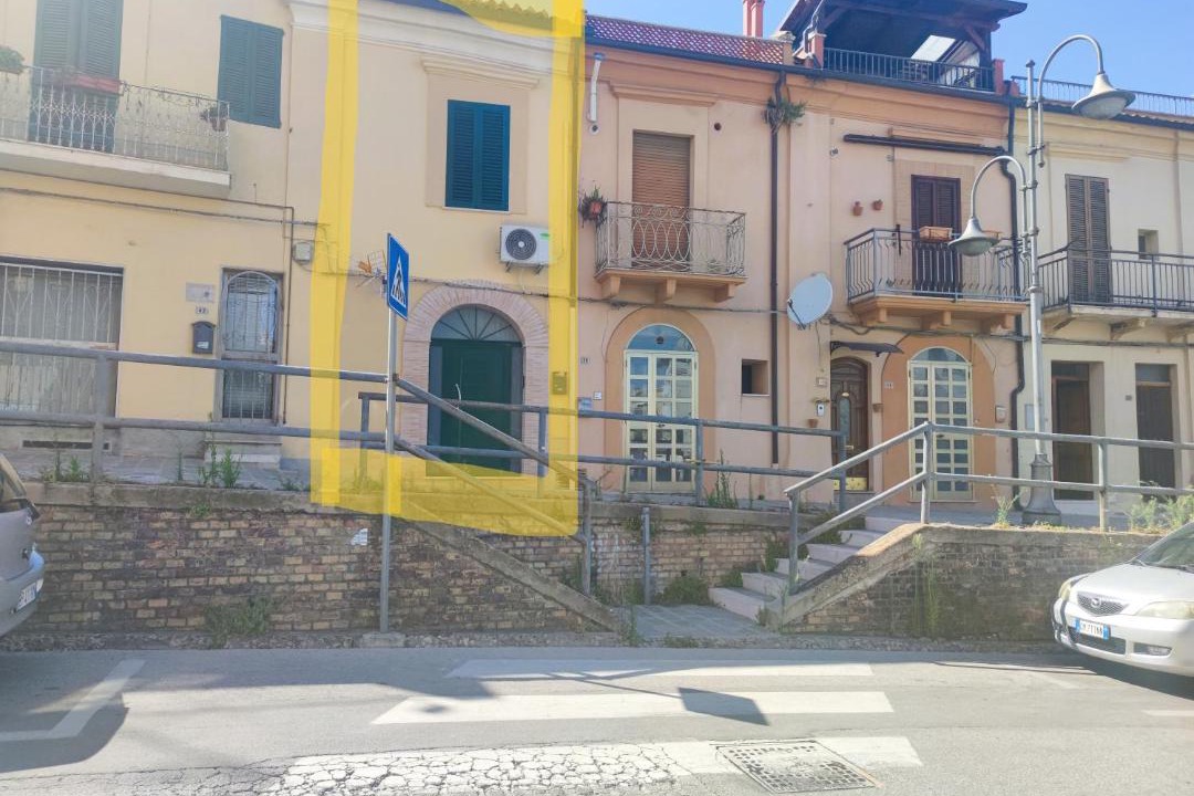 Photo of Others in Vasto